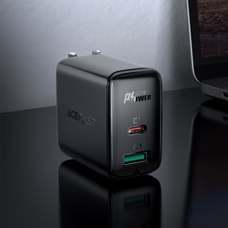 ACEFAST A7 PD 32W (USB-C+USB-A) DUAL PORT CHARGER - BLACK