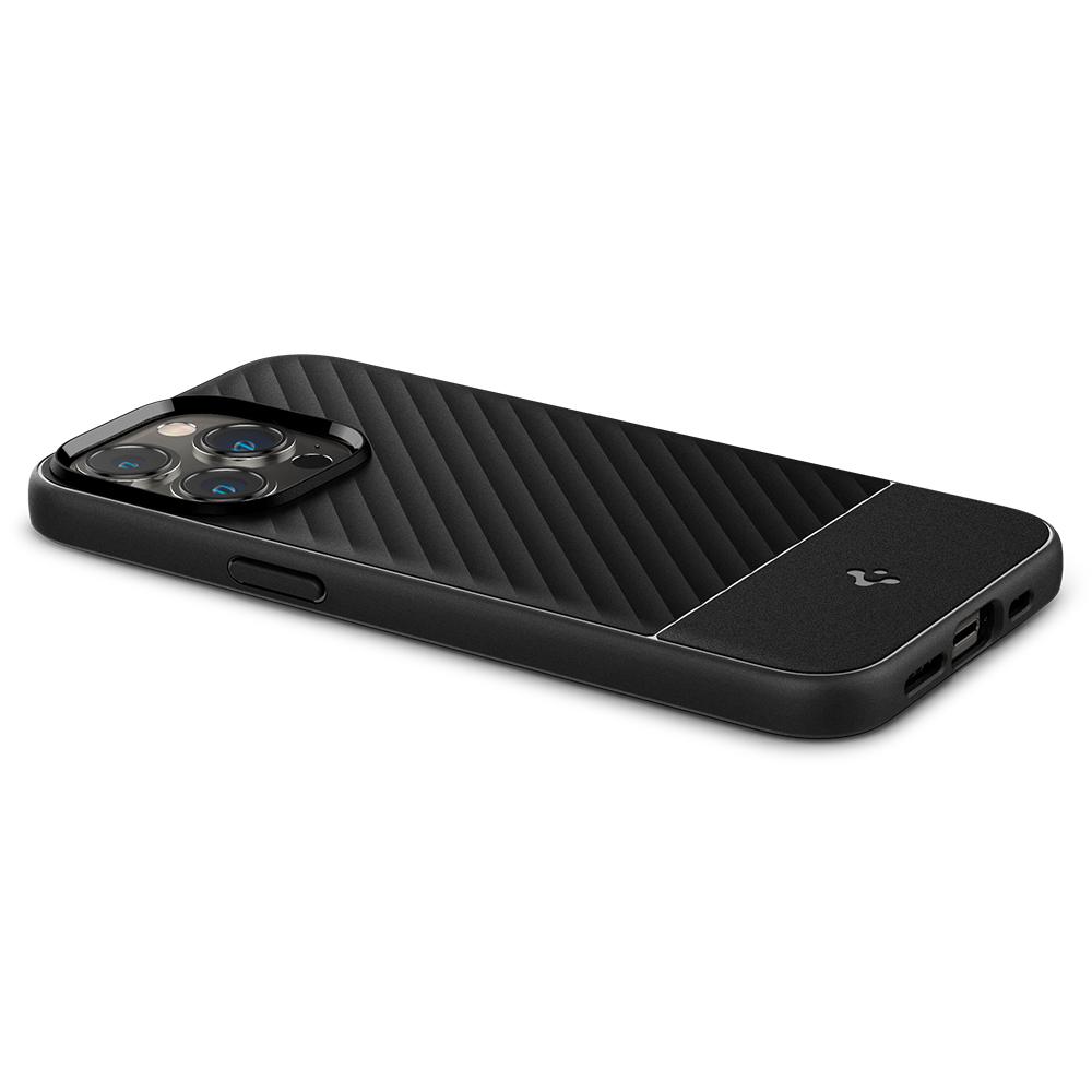Spigen iPhone 13 Pro Core Armor Series
